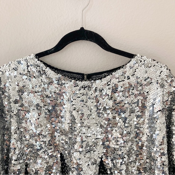 GORGEOUS VINTAGE SEQUIN TOP - Picture 2 of 10